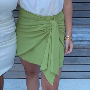 Vestique Lime Green Skirt